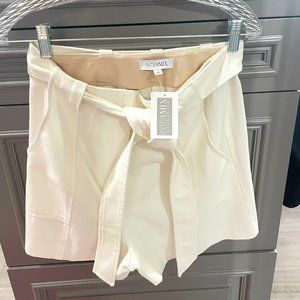 NWT Intermix cotton shorts with tie belt woman's size 8